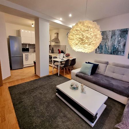 Apartment Banska - City Centre & Private Parking Banská Bystrica Dış mekan fotoğraf