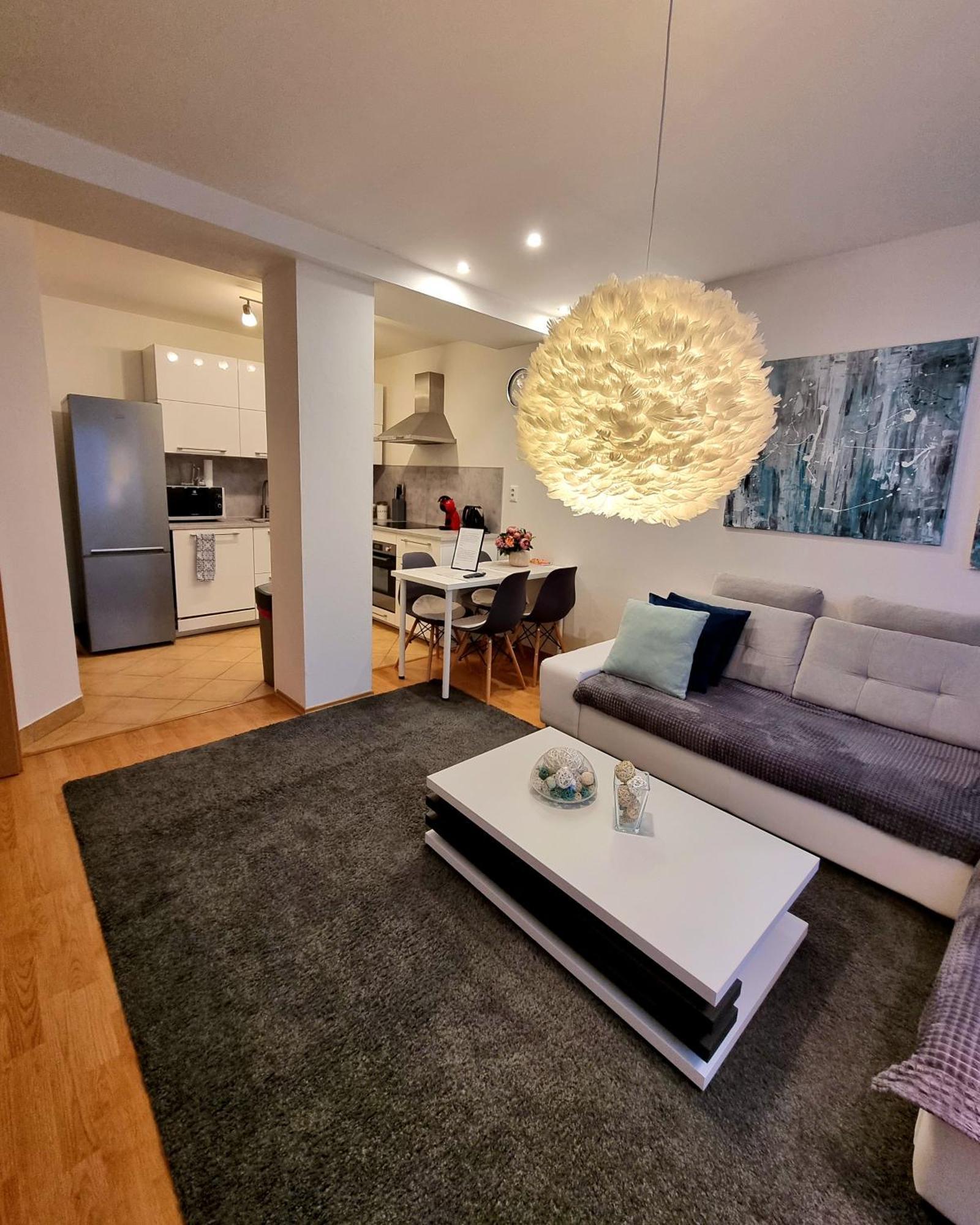 Apartment Banska - City Centre & Private Parking Banská Bystrica Dış mekan fotoğraf